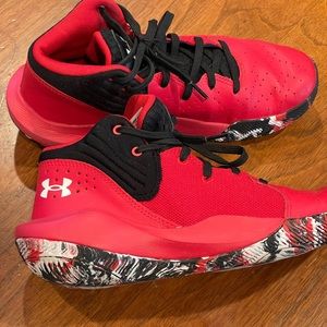 Under Armour Youth Basketball Shoes